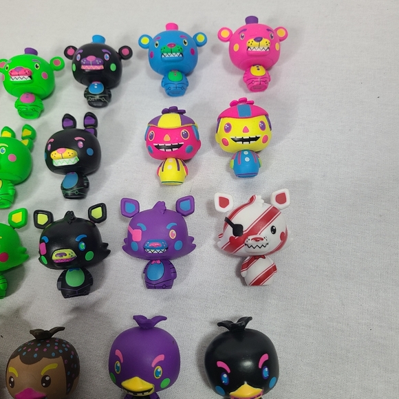 Five Nights at Freddy’s FNAF Funko POP 24 Mini Vinyl Figures Advent Calendar Toy - Picture 4 of 6